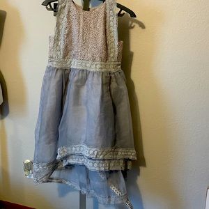 Very beautiful girls dress. Pics don’t do it Justice!